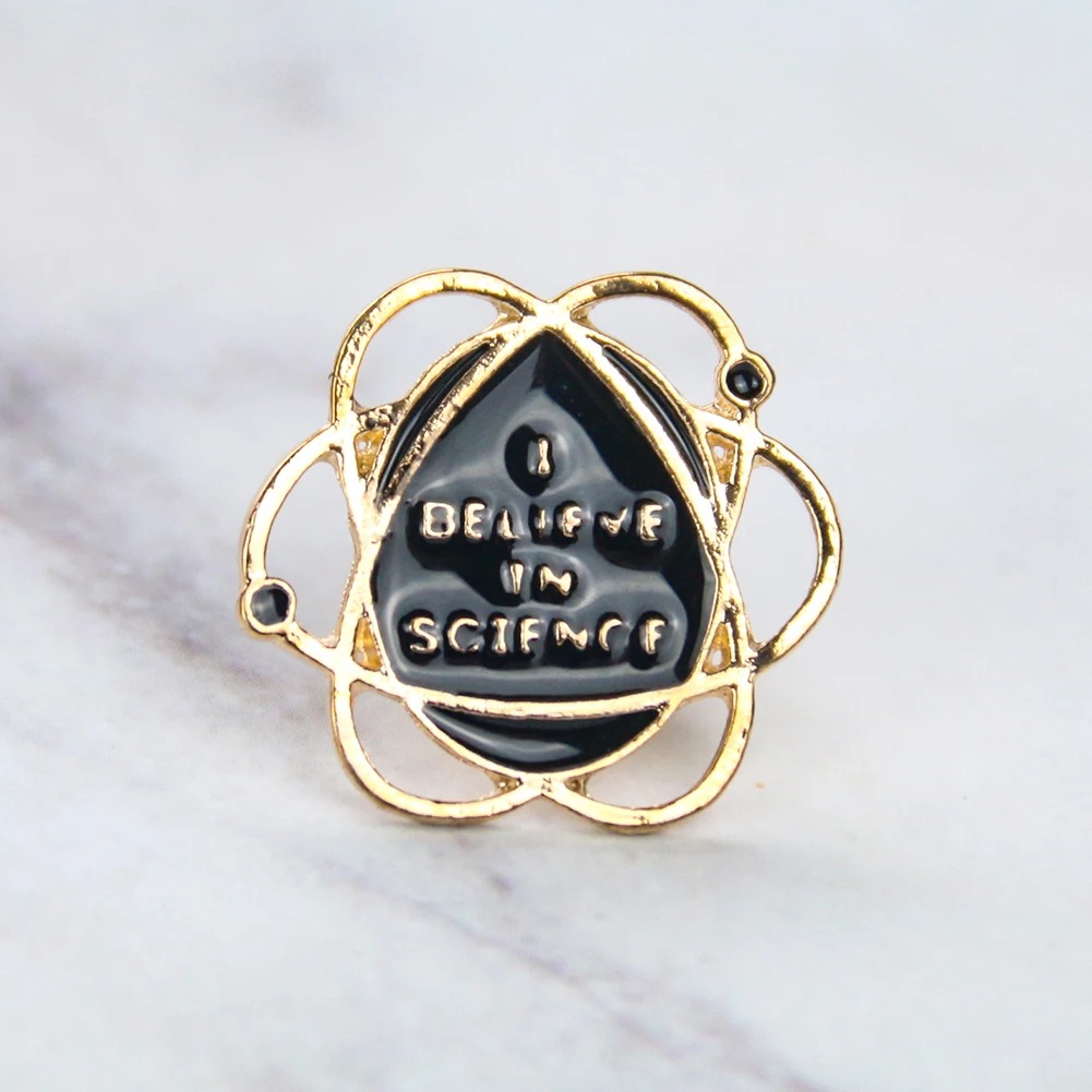 Science Themed Atom Brooch Hun - Science Hunter reseña y precio